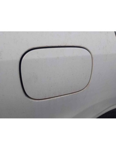 TAPA EXTERIOR COMBUSTIBLE MERCEDES-BENZ CLASE E...