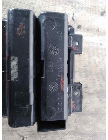 CENICERO ALFA ROMEO 147 (190) - 122531