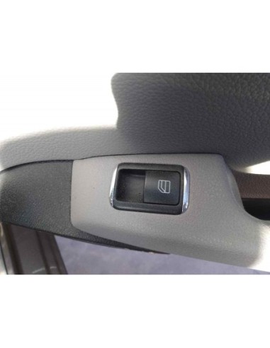 MANDO ELEVALUNAS TRASERO DERECHO MERCEDES-BENZ...