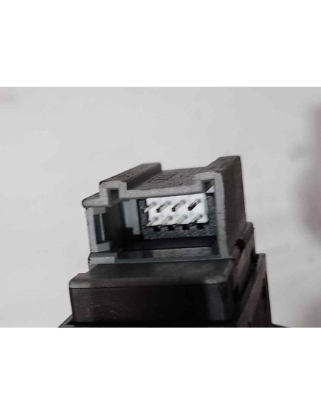 MANDO ELEVALUNAS TRASERO DERECHO AUDI A6 BERLINA (4B2) - 126625