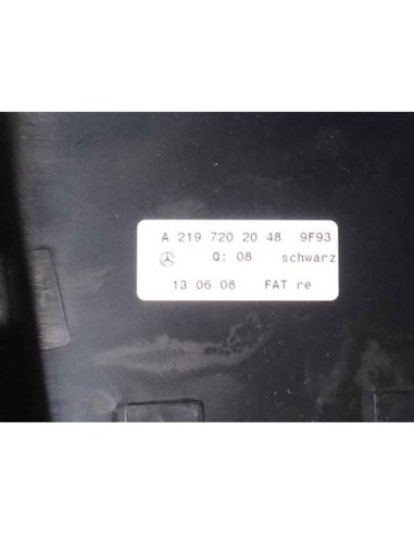 GUARNECIDO PUERTA DELANTERA DERECHA...