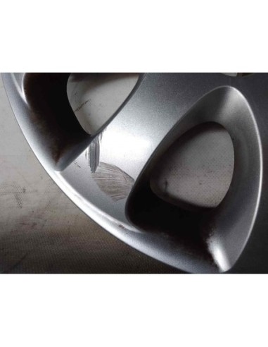 TAPACUBOS KIA CARNIVAL - 120192