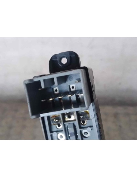 MANDO ELEVALUNAS TRASERO DERECHO KIA PICANTO (SA) - 153675