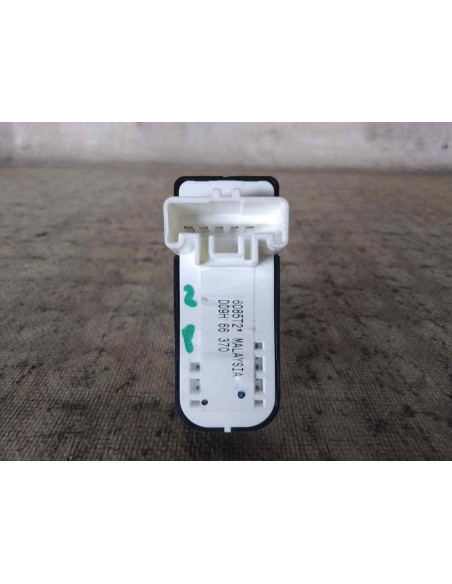 MANDO ELEVALUNAS DELANTERO DERECHO MAZDA CX-3 (DK) - 182258