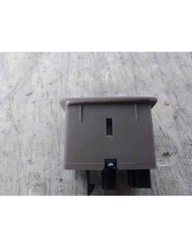 MANDO ELEVALUNAS DELANTERO DERECHO...