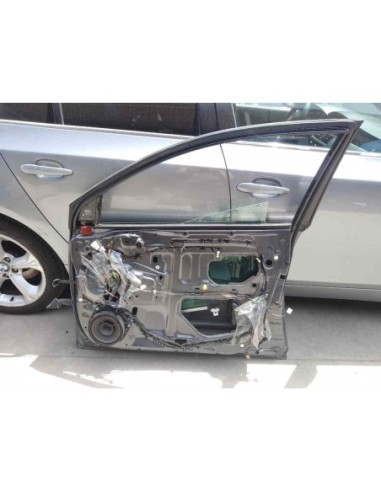 PUERTA DELANTERA DERECHA TOYOTA AVENSIS BERLINA...