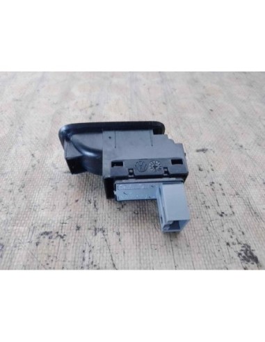 MANDO ELEVALUNAS TRASERO DERECHO VOLKSWAGEN...