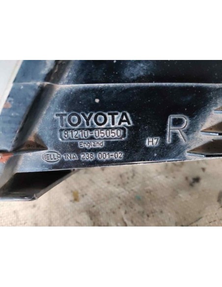 FARO ANTINIEBLA DERECHO TOYOTA AVENSIS BERLINA (T22) - 242431