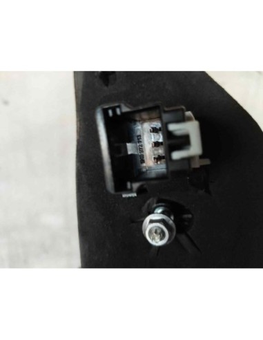 PILOTO TRASERO DERECHO INTERIOR VOLKSWAGEN POLO...