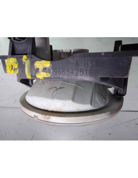 FARO ANTINIEBLA IZQUIERDO PEUGEOT 206 + - 262040