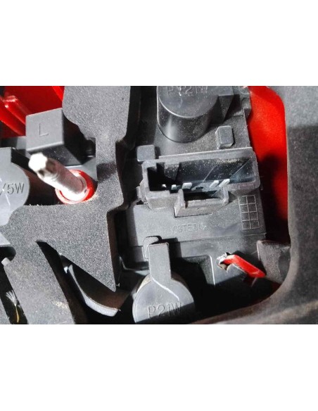 PILOTO TRASERO IZQUIERDO PEUGEOT 206 + - 262043