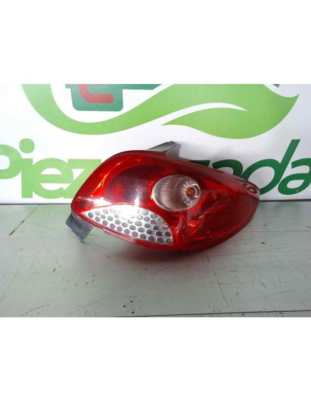 PILOTO TRASERO DERECHO PEUGEOT 206 + - 262012