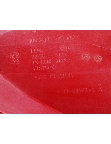 PILOTO TRASERO DERECHO PEUGEOT 206 + - 262012