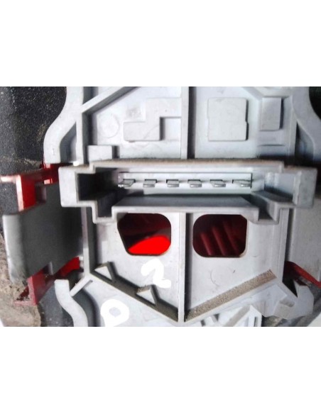 PILOTO TRASERO IZQUIERDO MERCEDES-BENZ CLASE A (BM 169) - 141421