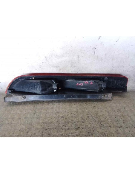 PILOTO TRASERO DERECHO INTERIOR FORD FOCUS BERLINA (CAP) - 216450