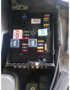 CAJA RELES / FUSIBLES AUDI A3 (8P1) - 240340