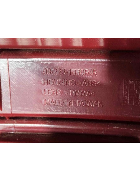 PILOTO TRASERO DERECHO KIA SPORTAGE (KM) - 252046