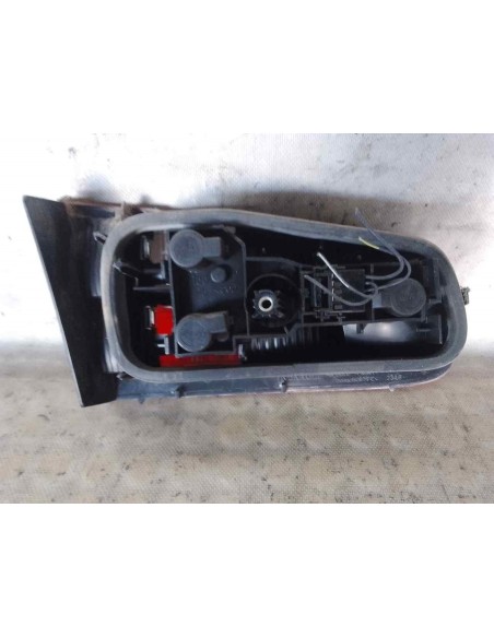 PILOTO TRASERO DERECHO INTERIOR RENAULT LAGUNA II (BG0) - 195440