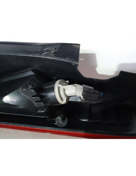 PILOTO TRASERO IZQUIERDO FORD FOCUS BERLINA (CAP) - 100571