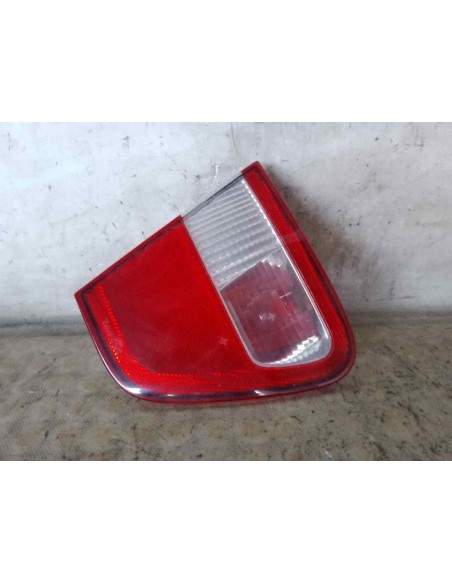 PILOTO TRASERO IZQUIERDO INTERIOR SEAT CORDOBA BERLINA (6K2) - 181167