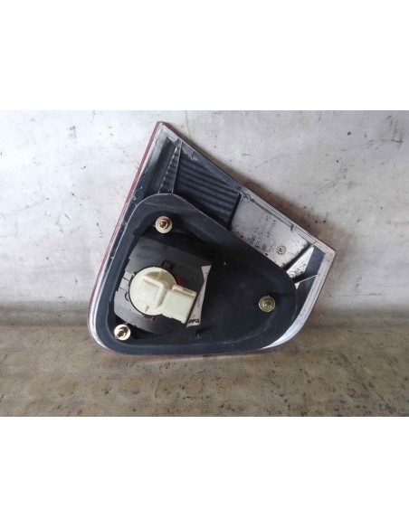 PILOTO TRASERO IZQUIERDO INTERIOR SEAT CORDOBA BERLINA (6K2) - 181167