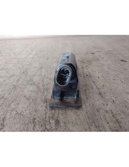 PILOTO MATRICULA OPEL ASTRA H BERLINA - 241546