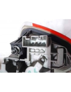 PILOTO TRASERO DERECHO INTERIOR BMW SERIE 3 BERLINA (E90)... 2