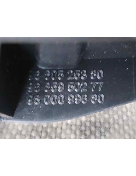 MANETA INTERIOR DELANTERA DERECHA CITROEN C4 BERLINA - 111030