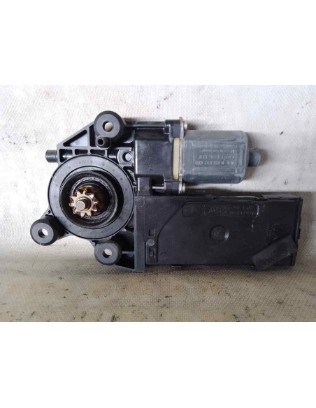 MOTOR ELEVALUNAS DELANTERO IZQUIERDO RENAULT MEGANE III BERLINA 5P - 184358