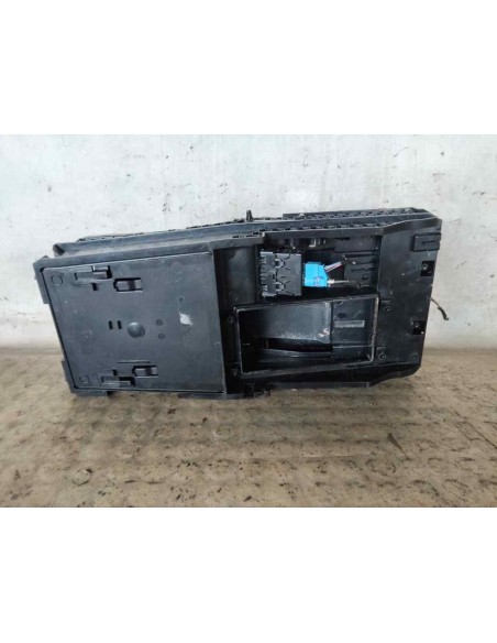 GUANTERA MERCEDES-BENZ CLASE C (BM 206) FAMILIAR - 256469