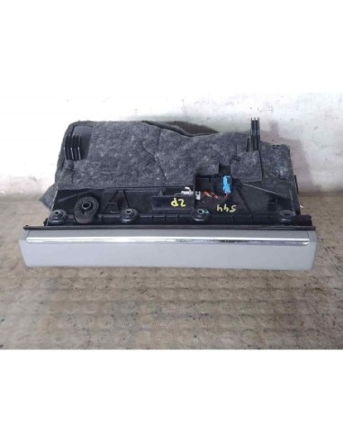 GUANTERA MERCEDES-BENZ CLASE C (BM 204) BERLINA...