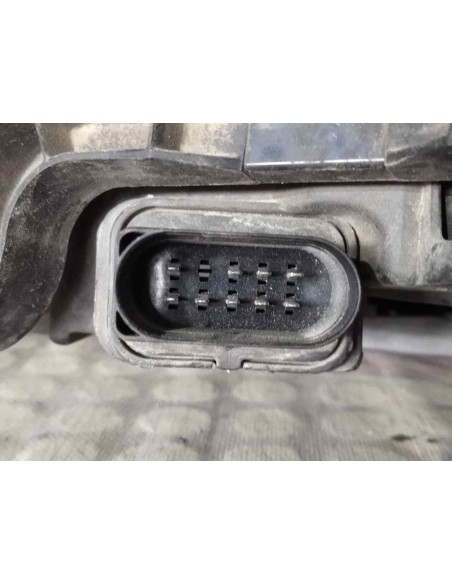 FARO DERECHO AUDI A6 BERLINA (4B2) - 138406