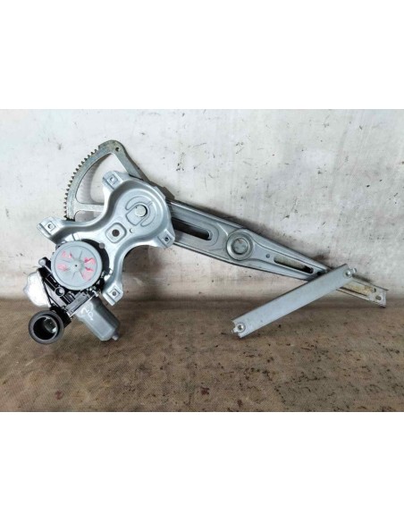 ELEVALUNAS DELANTERO IZQUIERDO TOYOTA YARIS (KSP1/NLP1/NSP1) - 183108