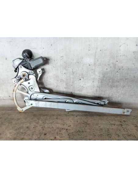 ELEVALUNAS DELANTERO IZQUIERDO TOYOTA YARIS (KSP1/NLP1/NSP1) - 183108