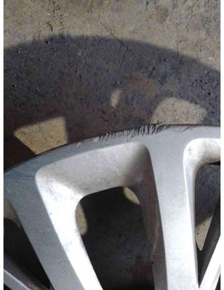 TAPACUBOS KIA CEED (JD) - 255379