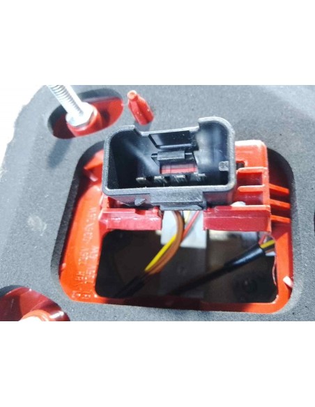 PILOTO TRASERO DERECHO VOLKSWAGEN PASSAT BERLINA (3C2) - 263094