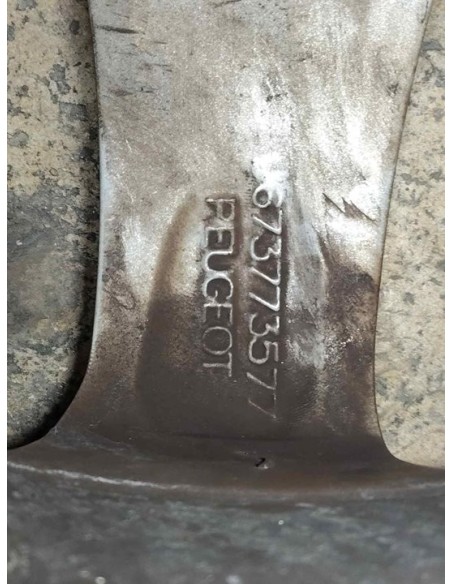 LLANTA PEUGEOT 208 - 253046