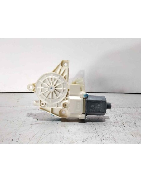 MOTOR ELEVALUNAS DELANTERO DERECHO MERCEDES-BENZ CLASE A (BM 176) - 251123