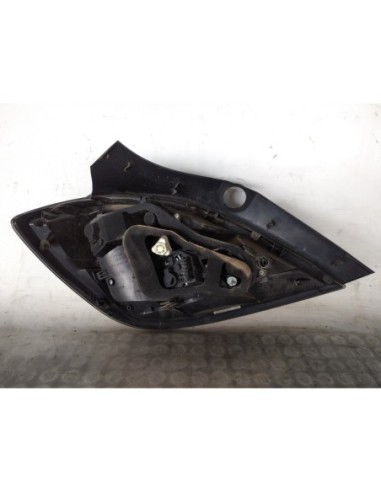 PILOTO TRASERO DERECHO OPEL ASTRA H BERLINA -...