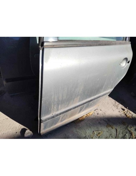 PUERTA TRASERA IZQUIERDA VOLKSWAGEN PASSAT BERLINA (3B3) - 267423
