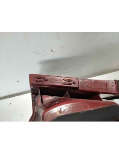 PILOTO TRASERO IZQUIERDO VOLKSWAGEN PASSAT...