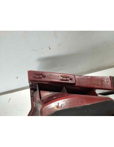 PILOTO TRASERO IZQUIERDO VOLKSWAGEN PASSAT VARIANT (3C5) - 267759