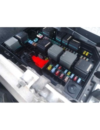 CAJA RELES / FUSIBLES LYNK   CO 01 - 244023