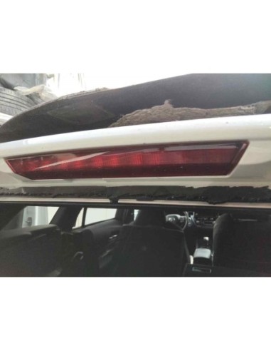 LUZ CENTRAL DE FRENO TOYOTA COROLLA TOURING...