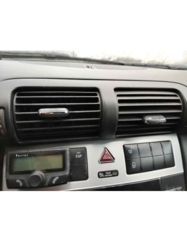 REJILLA AIREADORA MERCEDES-BENZ CLASE C (BM...