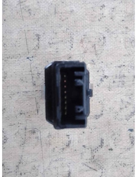 INTERRUPTOR TOYOTA COROLLA VERSO (R1) - 198079