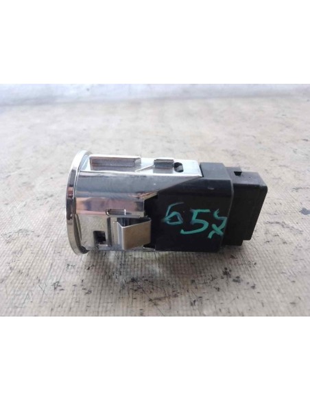 INTERRUPTOR TOYOTA COROLLA VERSO (R1) - 198079