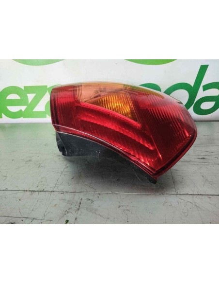 PILOTO TRASERO IZQUIERDO TOYOTA COROLLA (E12) - 262910