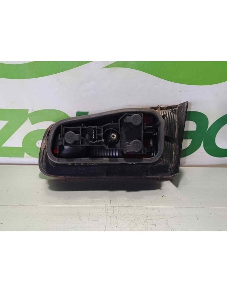 PILOTO TRASERO IZQUIERDO INTERIOR RENAULT LAGUNA II (BG0) - 263005