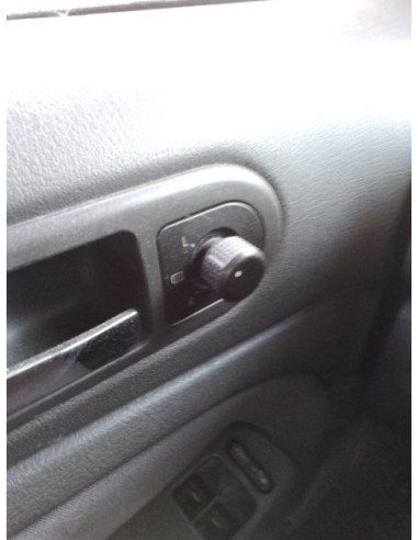 RETROVISOR IZQUIERDO VOLKSWAGEN PASSAT BERLINA...